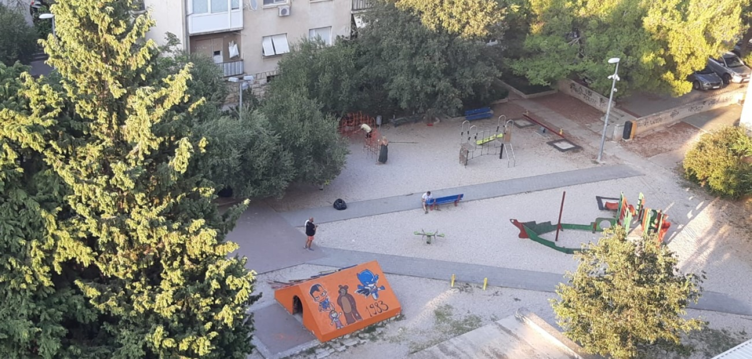  Krenula akcija uređenja igrališta na Baldekinu