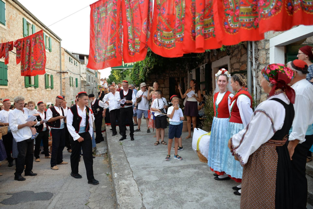 Murterski pir i ove godine vraća stare običaje na ulice