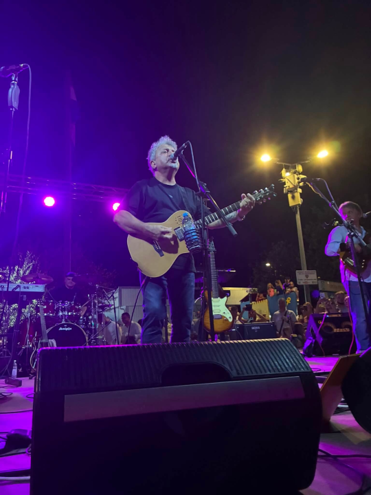 Pirovac svečano obilježio obljetnicu Oluje uz koncert Dalmatina, bakljadu i vatromet