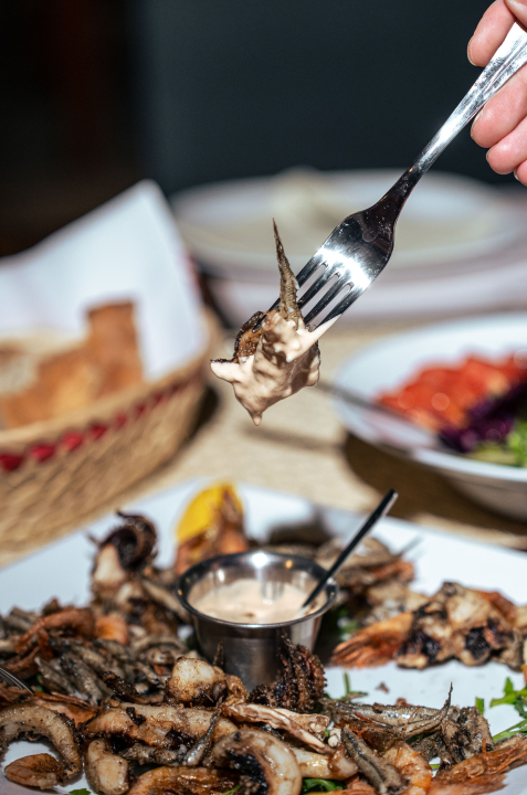 FOTO Kad Mirakul zasvira, Grdelin poslužuje: Peka, riba i steakovi za ljetnu večer koju ne želite propustiti!