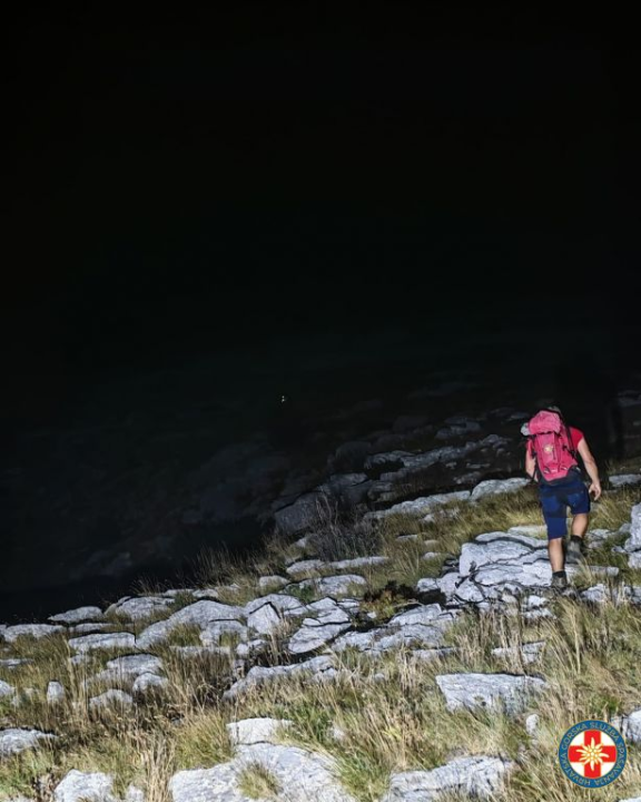 Spašavatelji HGSS stanice Šibenik u noćnoj akciji spasili dvije promrzle planinarke na Dinari