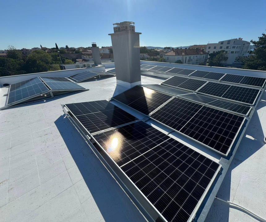 FOTO Uz šibensku tvrtku Elektro AB prijavite se na poticaje za ugradnju solarnih elektrana! 