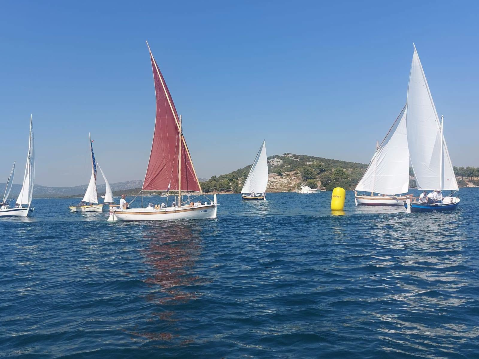 Fešta pod jedrima u Betini: Počela ovogodišnja 'Regata za dušu i tilo'