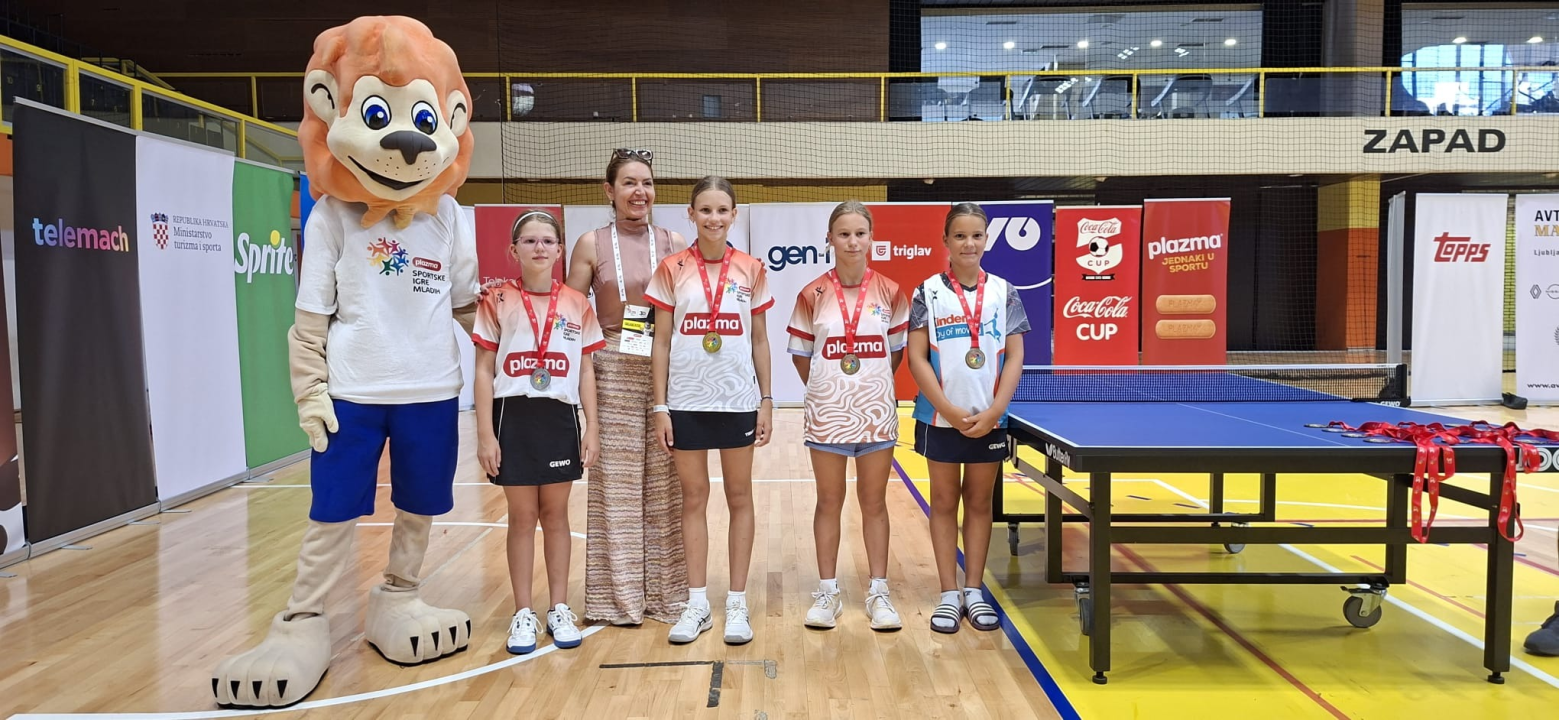 FOTO Šibenska stolnotenisačica Lota Livić brončana na Sportskim igrama mladih, priznanje HOO-a za pet klupskih igračica