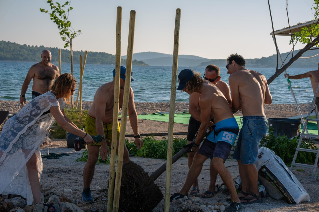 Preko 500 sadnica i 50 stabala  zasađeno u okviru petog festivala prirode Flora Dalmatica 