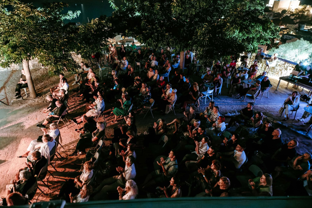 Miroslav Tadić i Tina Vukov oživjeli Arsenove melodije na Tvrđavi Barone