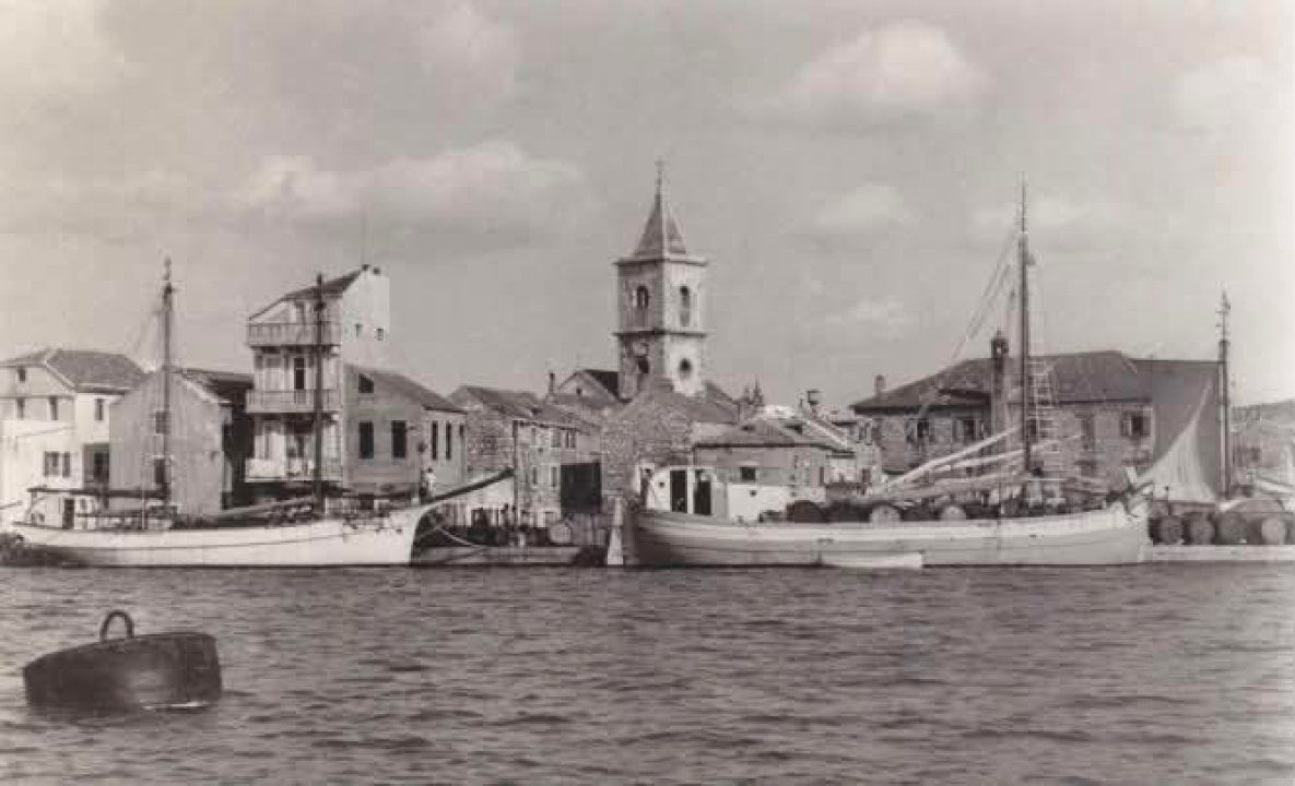 Stare fotografije otkrivaju koliko se Pirovac promijenio: Nekad je more sezalo gotovo do kuća