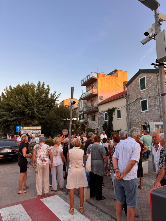 Procesija u Pirovcu