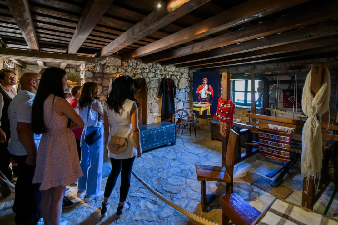 Etnoland u Pakovu Selu dobio potpuno novo ruho: Uloženo 6,3 milijuna eura, imaju i najveći pršut na svijetu
