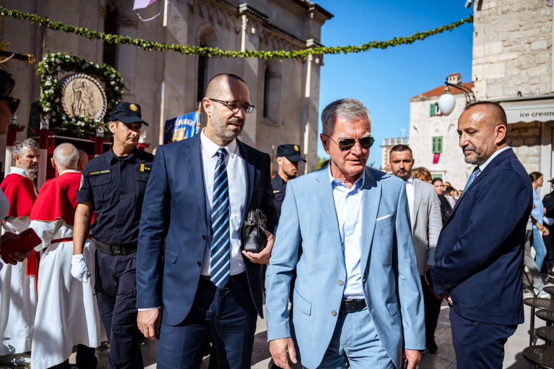 Šibenik proslavio svog zaštitnika: Održana svečana procesija i misa povodom blagdana sv. Mihovila