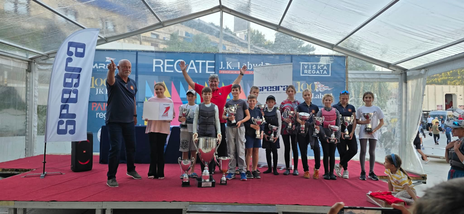 FOTO Jedriličari Šibenika i Spužvara na tri fronte: Mala Mrduja, Valsaline Cup i Sportsko selo