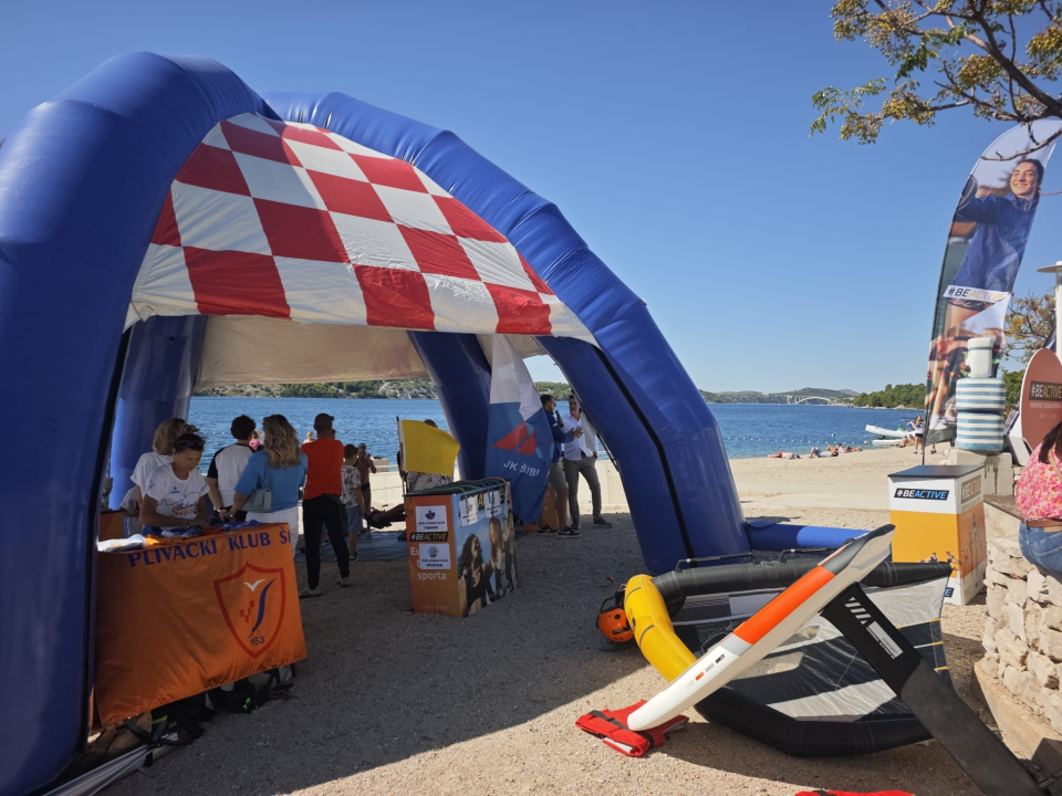 FOTO Jedriličari Šibenika i Spužvara na tri fronte: Mala Mrduja, Valsaline Cup i Sportsko selo