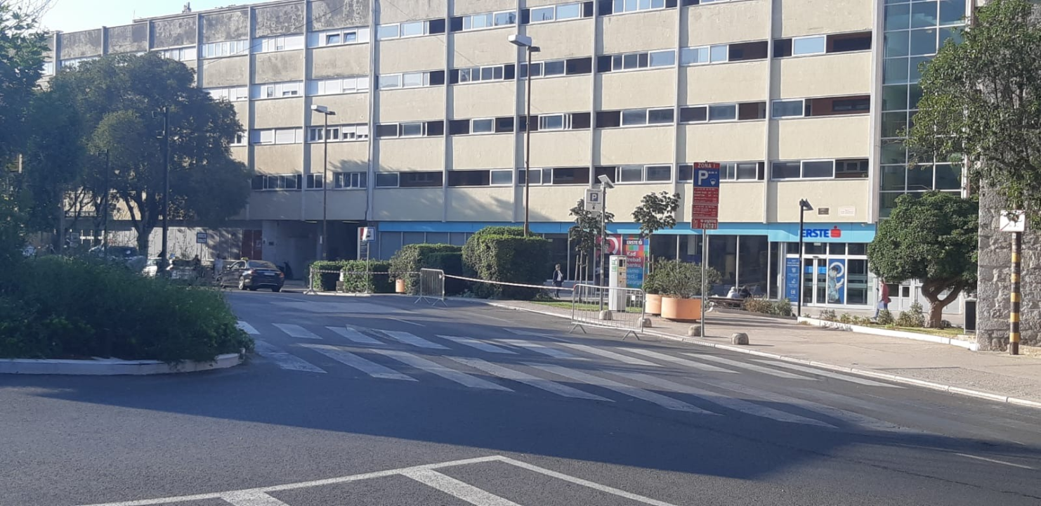 FOTO Ograde i trake: Jutros ste teško mogli naći parking kod Vanjskog