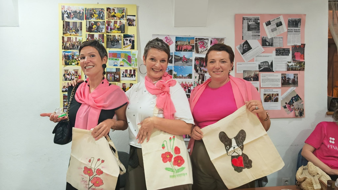 Pink pub kviz u Šibeniku povodom Mjeseca ružićaste vrpce