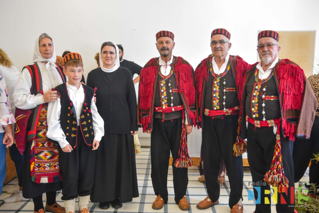 Bogatstvo tradicije i poduzetništva u Dalmatinskoj zagori: Održan Sajam proizvoda seoskih žena