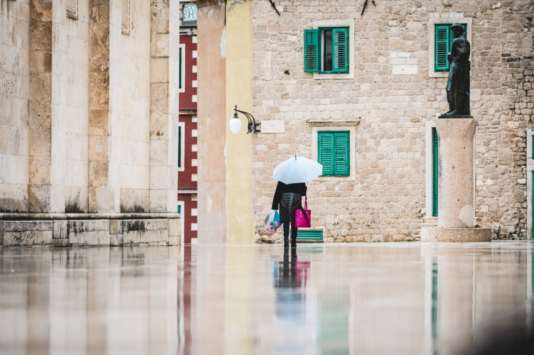 Šibenik je galerija na otvorenom: Znate li gdje se nalaze svi ovi kipovi, biste i spomenici?