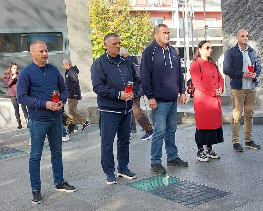 Knin odao počast hrvatskim braniteljima uoči blagdana Svih svetih 