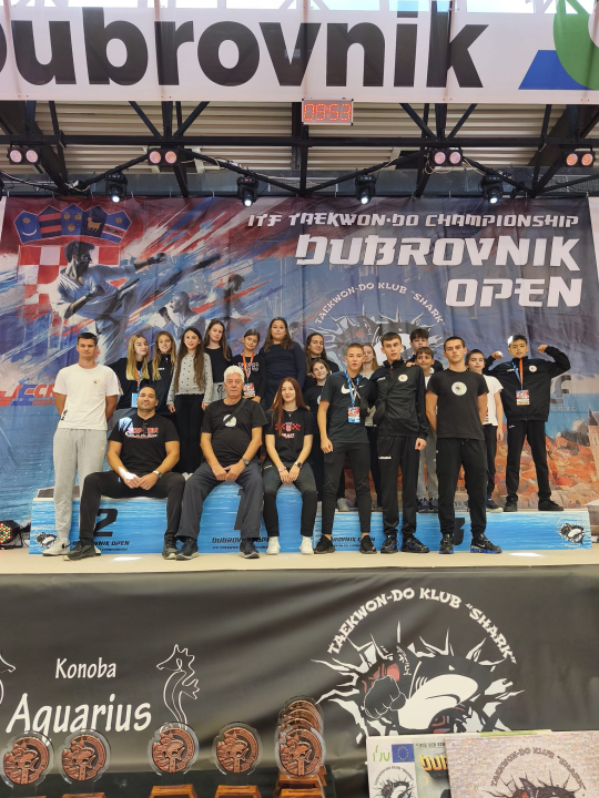 Mladi šibenski borci oduševili: Ivo Fuštin zlatni, juniorke slavile protiv Ukrajine