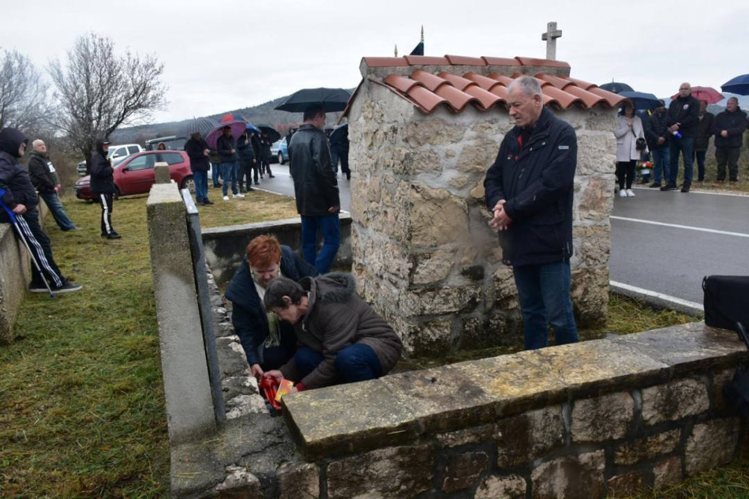 Obilježavanje 32. godišnjice ratnog zločina nad hrvatskim braniteljima u Dragišićima