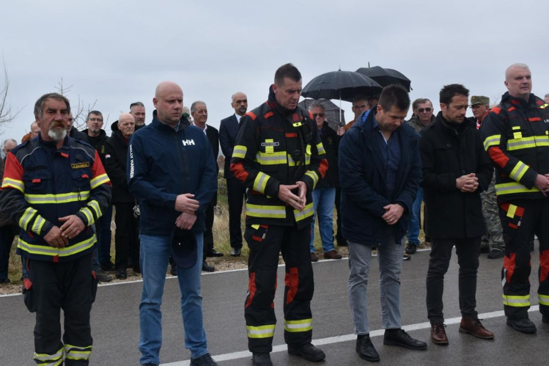 Obilježavanje 32. godišnjice ratnog zločina nad hrvatskim braniteljima u Dragišićima