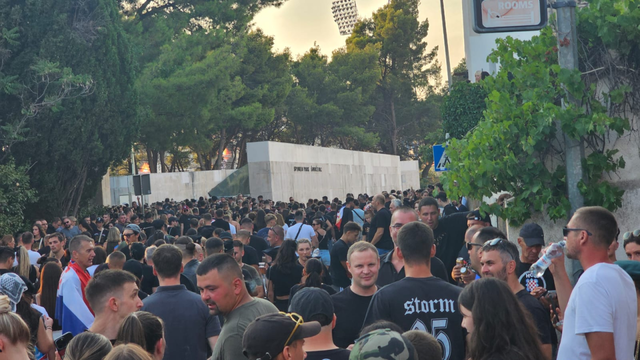 Thompsonovi obožavatelji ispunili Šubićevac 