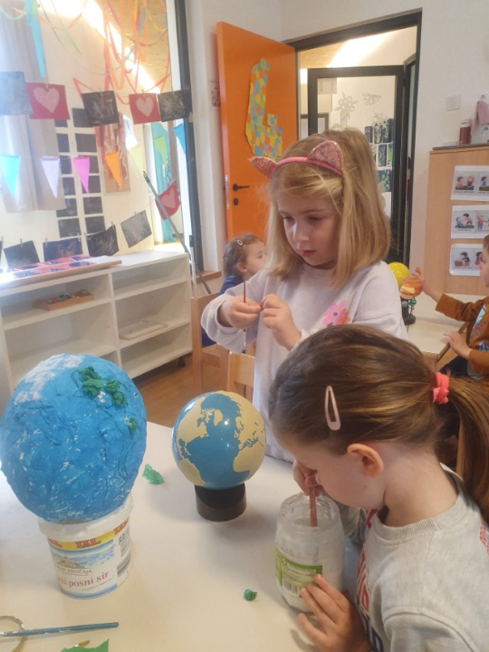 Igrom i edukacijom malih ekologa u vodičkom vrtiću obilježen Svjetski dan voda