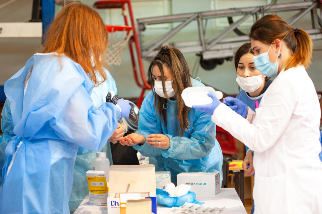 Na Baldekin po svoju dozu ide 480 ljudi: Bivša medicinska sestra Ana Paić prva je cijepljena protiv covida