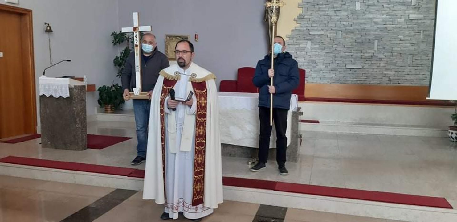 Na Vidicima održan Križni put od crkve sv. Petra do crkve sv. Mare