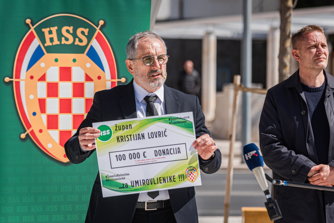 Uzor mu je Gaddafi, maše sa sto tisuća eura koje nema i želi od Šibenika 'nešto između Azurne obale i Toskane'