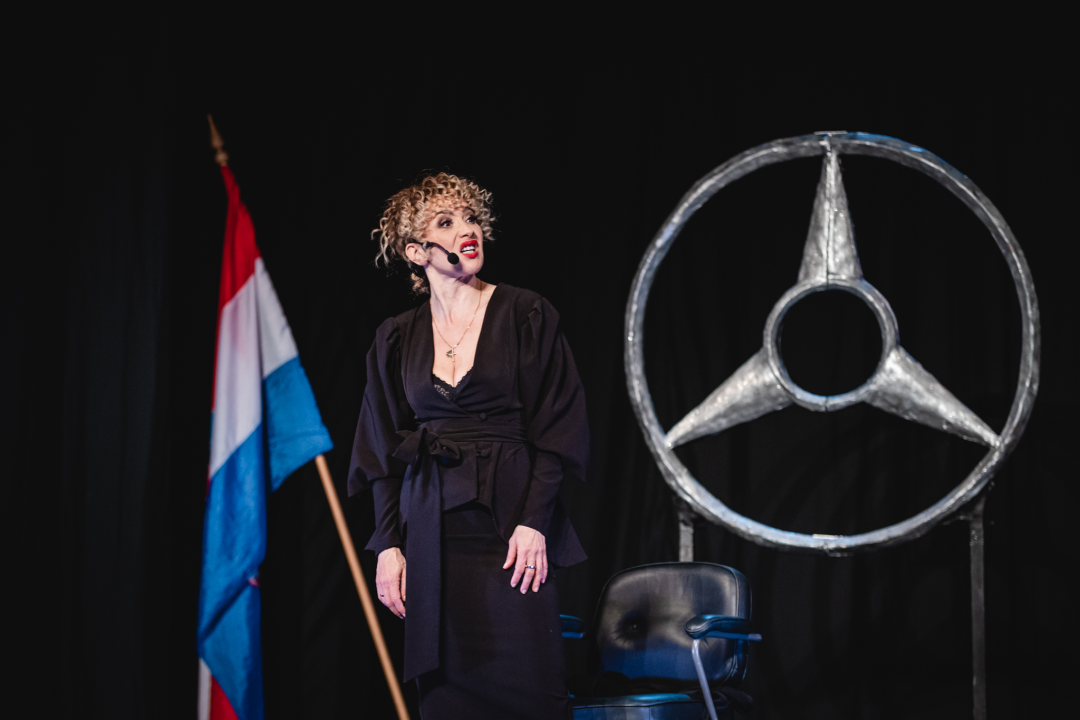 Ecija Ojdanić Šibenčane odvela u ‘Vla-Vla-Vlajland’ i nasmijala ih do suza! 