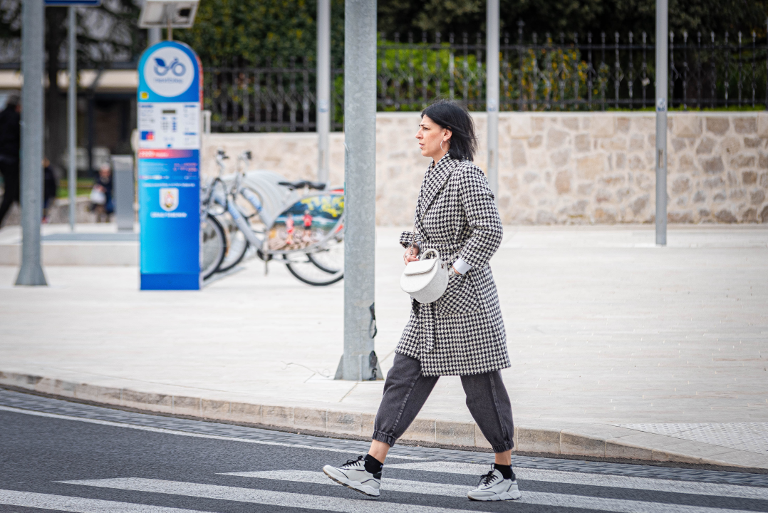 Ovotjedne šibenske trendseterice pokazale kako klasične komade nositi na moderan način 