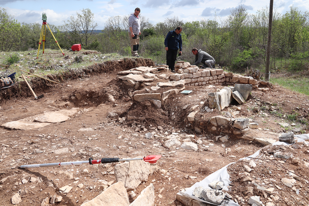 Kod Goriša otkriveni ostaci velike crkve i srednjovjekovni grobovi, sigurno ih ima još nekoliko desetaka