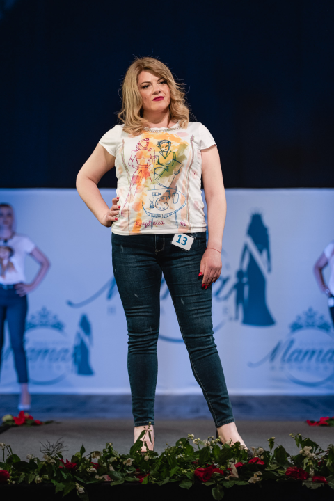 U šibenskom kazalištu održan izbor za najljepšu mamu: Vedrana Halinčić Bakšić i Ljubica Bulić ponijele lente