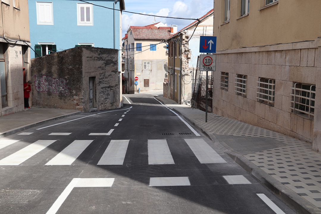 Kilometar i pol nove kanalizacijske i vodovodne mreže, 310 novih priključaka, novi asfalt i nogostupi