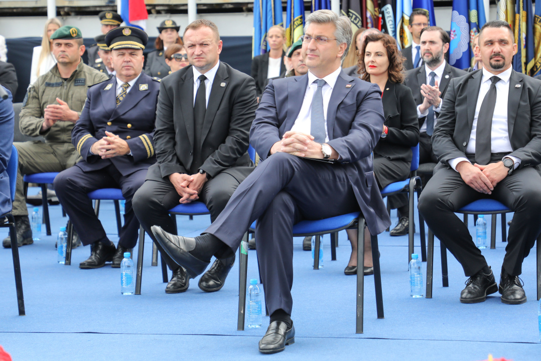 Održana središnja svečanost obilježavanja 30. godina osnutka HV-a 