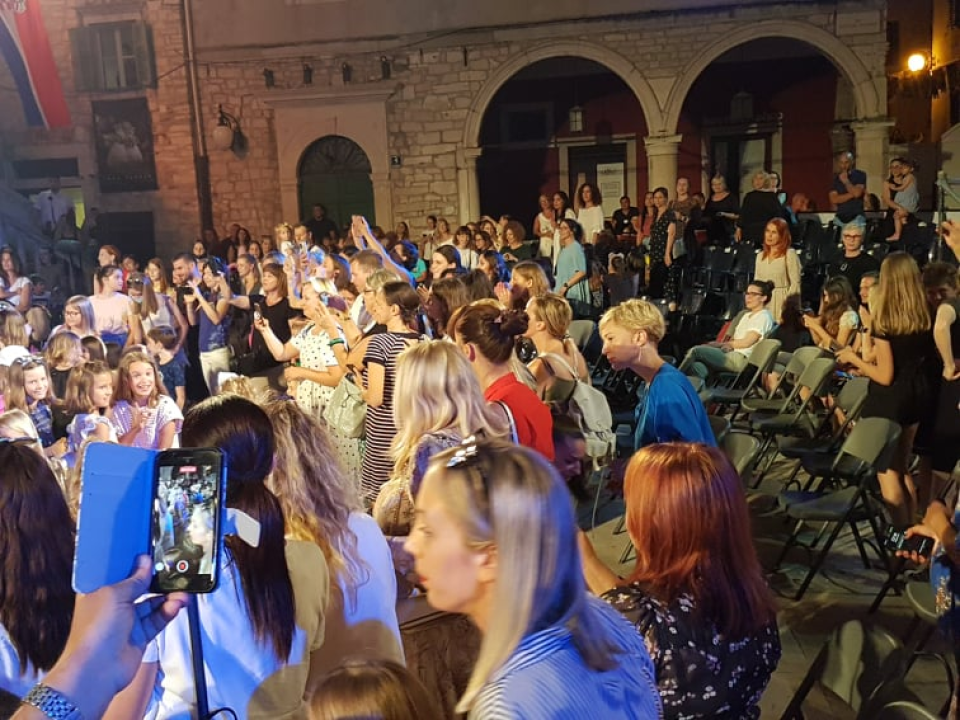 Ekipa iz A strane oduševila i djecu i roditelje: 'Ovi ljudi su vrhunski glazbenici, uživam ih slušati' 