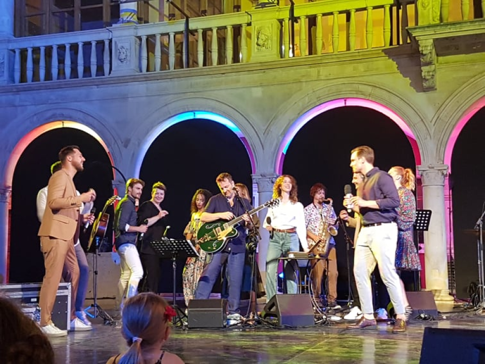 Ekipa iz A strane oduševila i djecu i roditelje: 'Ovi ljudi su vrhunski glazbenici, uživam ih slušati' 