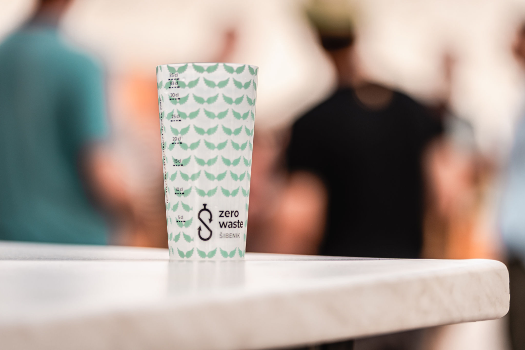 Šibenski bendovi Magul i The Fogsellers rasplesali publiku na drugom danu Let’s Rock festivala na sv. Mihovilu