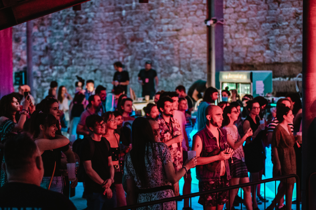 Šibenski bendovi Magul i The Fogsellers rasplesali publiku na drugom danu Let’s Rock festivala na sv. Mihovilu