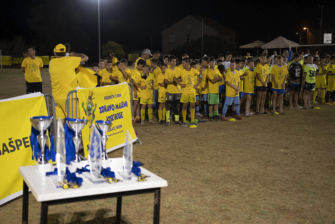 Na turniru 'Zdravo maleni Joso Bego' preko 600 malih nogometaša: 'Osmijesi djece govorili su nam sve!&quot;'