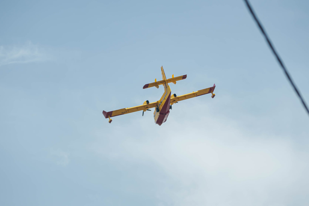 Nakon cijelog dana lokalizirani požari kod Perkovića: Gorjelo na 107 hektara terena