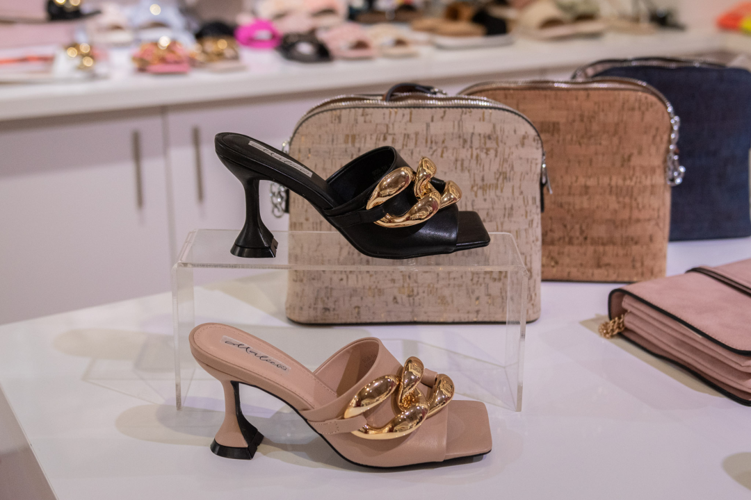 Iskoristite odlične sezonske popuste na obuću i opremite se jedinstvenim 'must have' komadima!