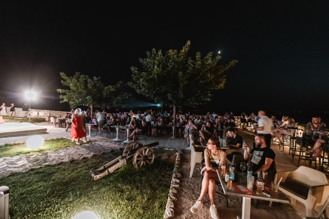 Na Baroneu prikazana autentična ljubavna priča: Redateljski tandem, Anđela i Davor Rostuhar, predstavio i knjigu 