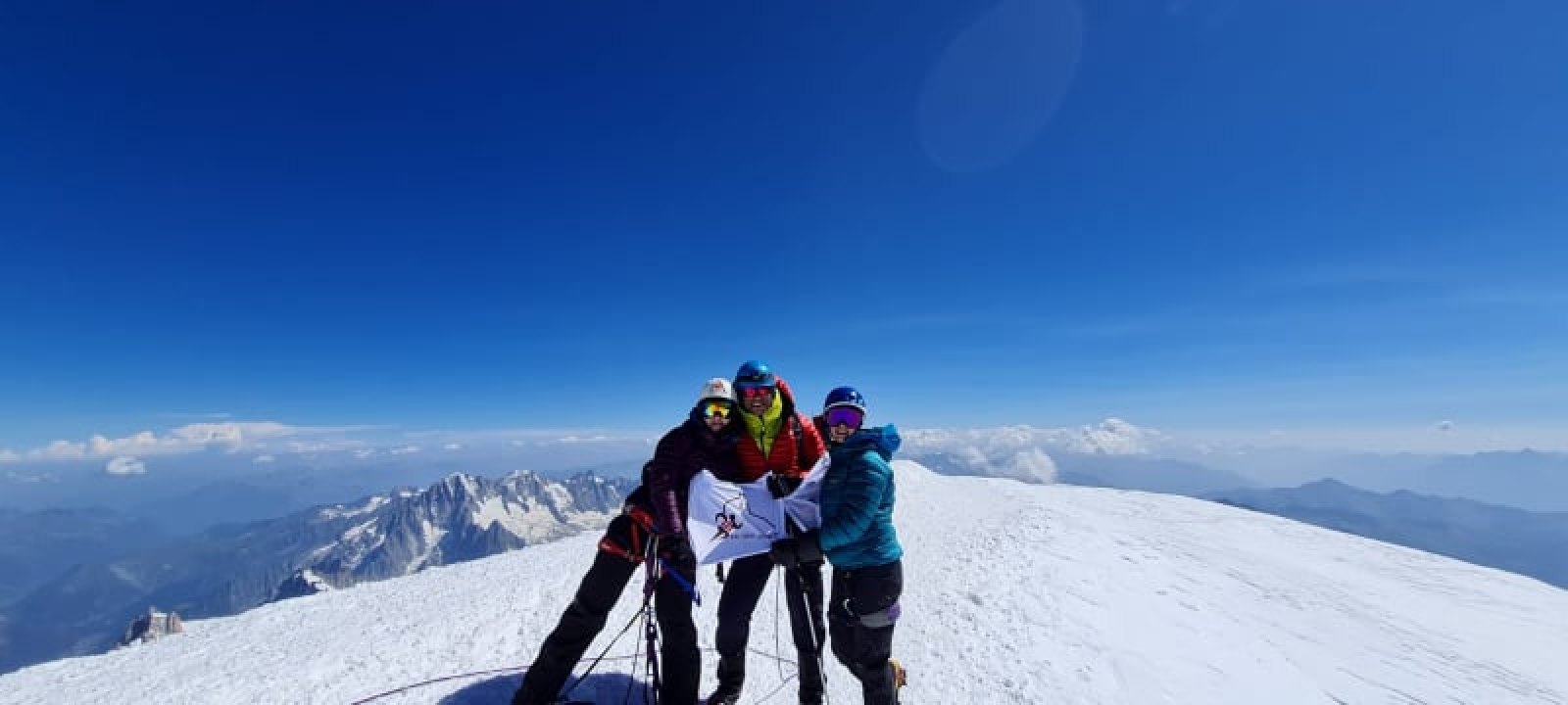 Troje Mihovilaca na krovu Alpa: 'Naporno je fizički i psihički, sada se na +35 adaptiramo na temperaturni šok'  