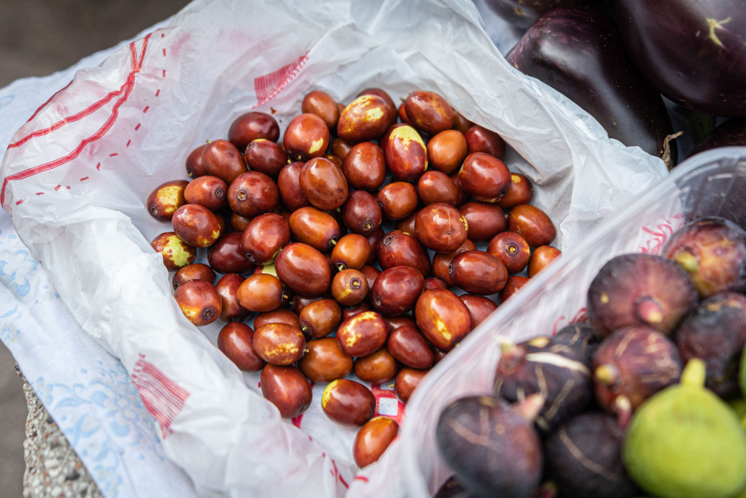Na pijaci smo pronašli prve žižule, a na peškariji solidnu ponudu ribe: 'Što turisti znaju što je divlji, a što uzgojen brancin' 