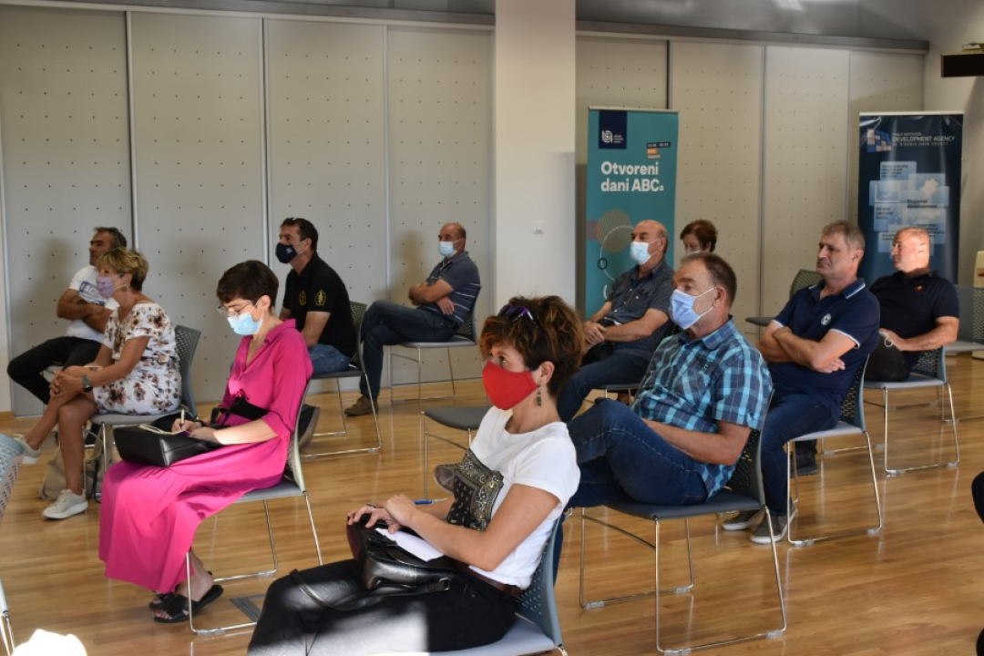 Održan prvi radni sastanak župana Jelića s privremenim pročelnicama: Donosimo i tko su