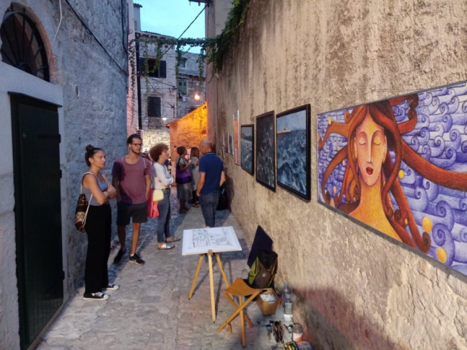 Znate li gdje je šibenska Galera? Mnogi ne znaju, ali večeras je ozbiljno podsjećala na pariški Montparnass