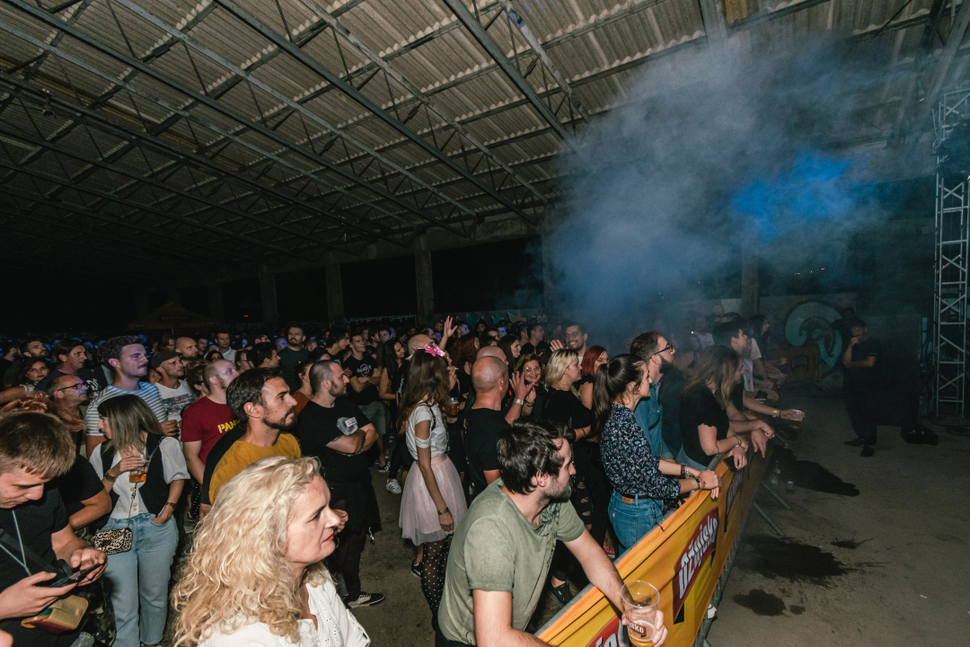 Goran Bare i Majke fantastični u Hali Šibenik, pogledajte atmosferu s koncerta