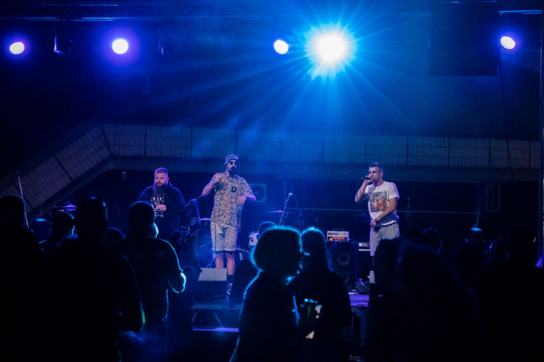 'Hram' oduševio na koncertu u Splitu: Na Xstatic festival došlo ih podržati i brdo ekipe iz Šibenika 