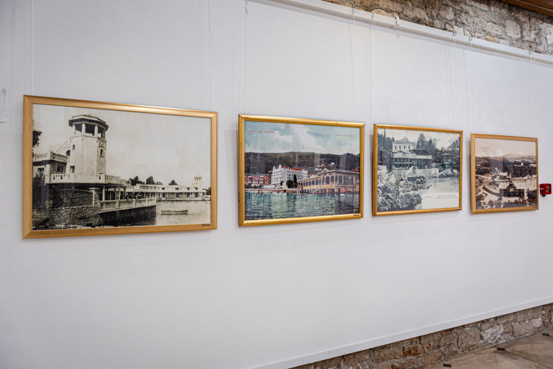  Žene i muškarci prije stotinjak godina morali su se kupati odvojeno, a svi su bili obučeni po posljednjoj čednoj modi